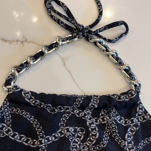 Michael Kors top black with gray chain design. Ties around the neck size M - Picture 14 of 16